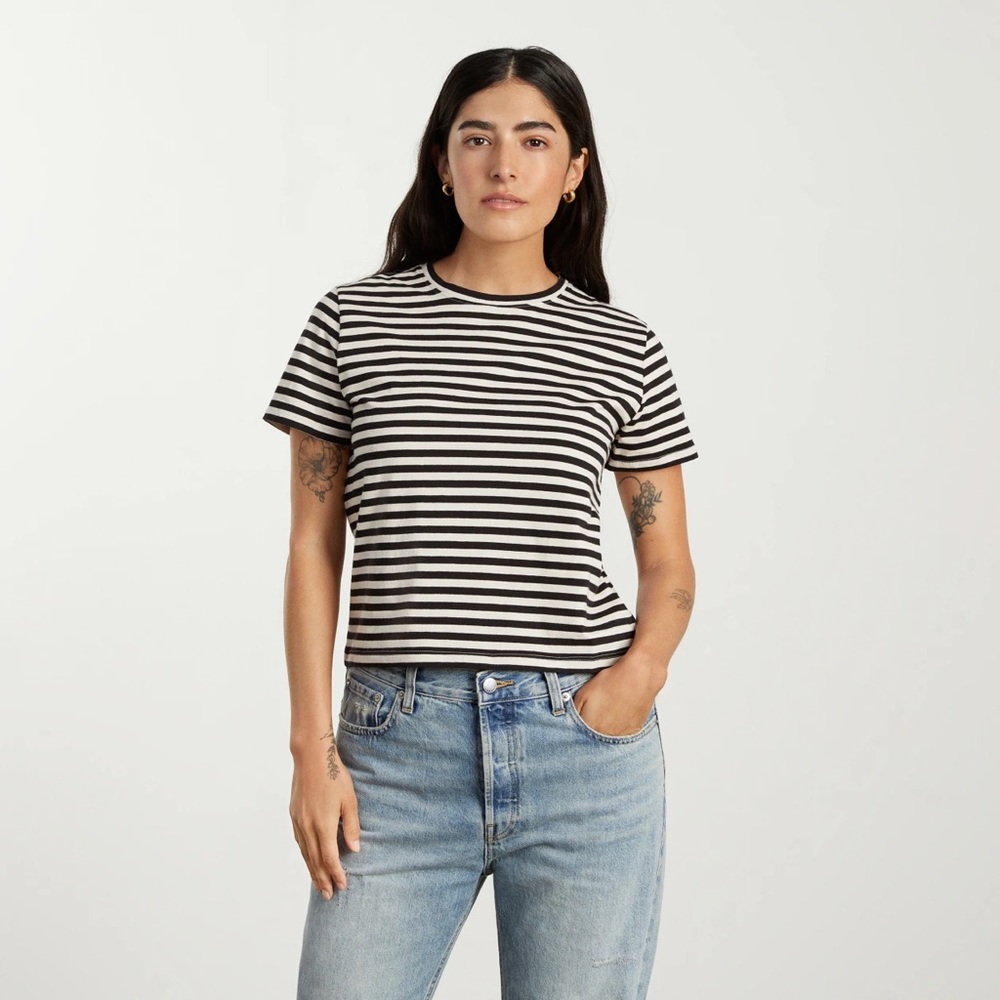 Everlane Organic Cotton Box-Cut Tee Black/Sandstone